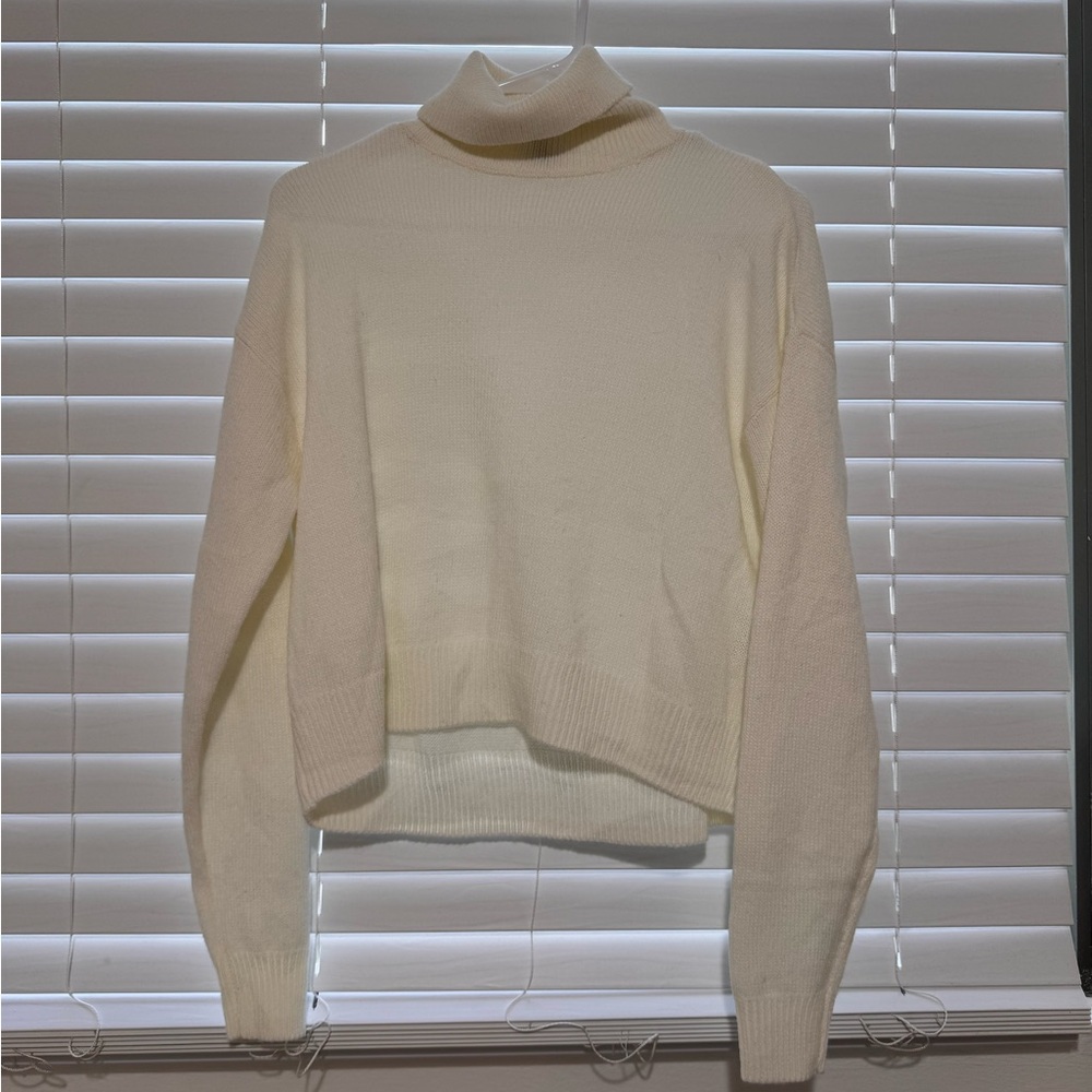 H&M Cream Turtleneck Sweater